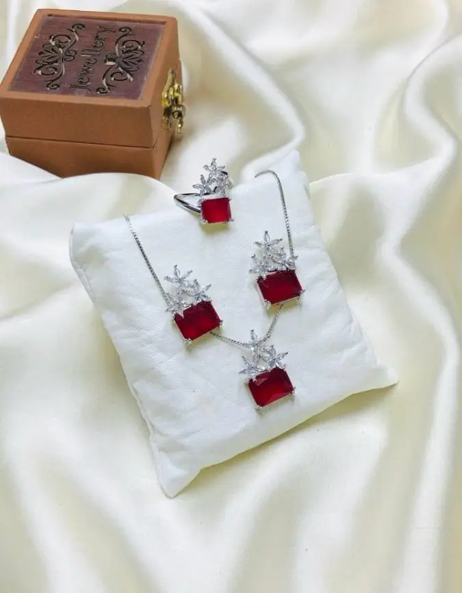 zircon stone locket set