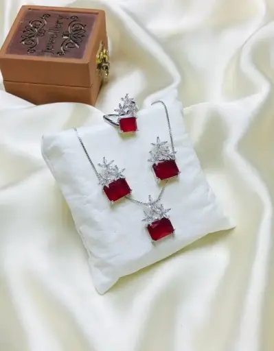 zircon stone locket set